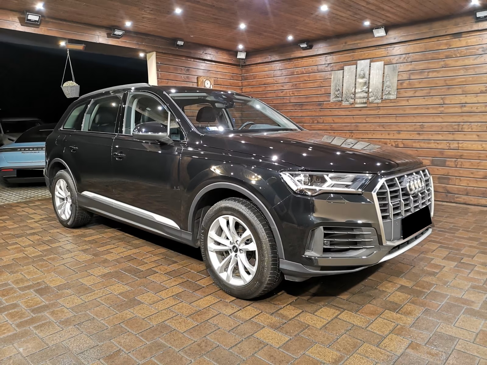 
								Audi Q7 55 TFSI full									