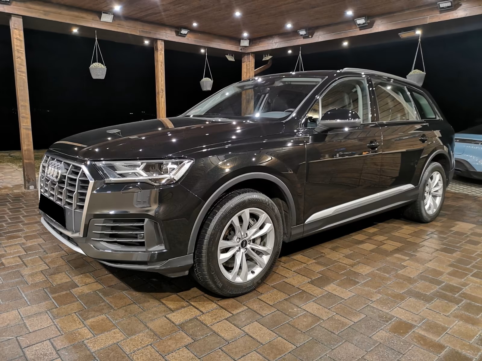 
								Audi Q7 55 TFSI full									