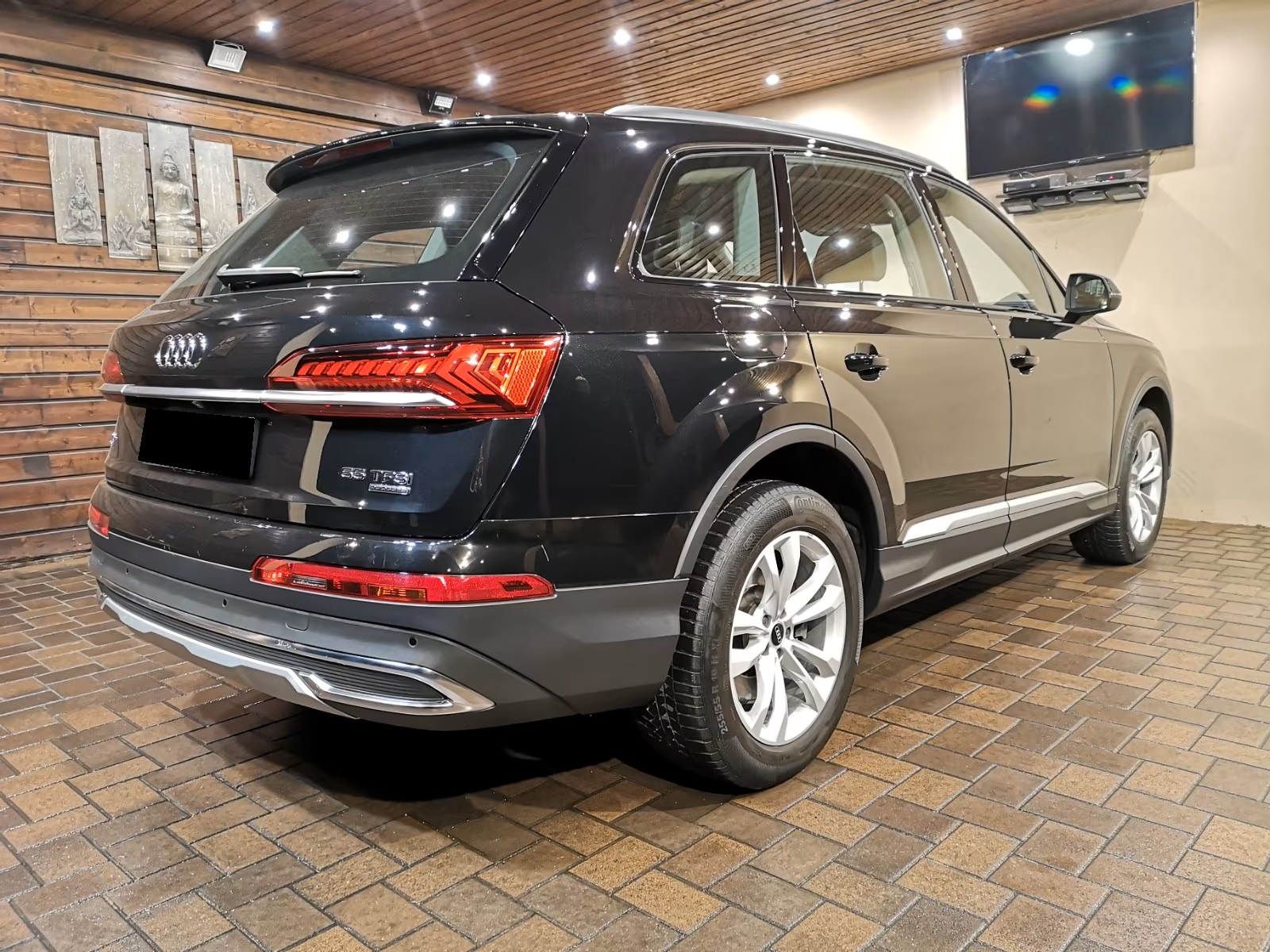 
								Audi Q7 55 TFSI full									