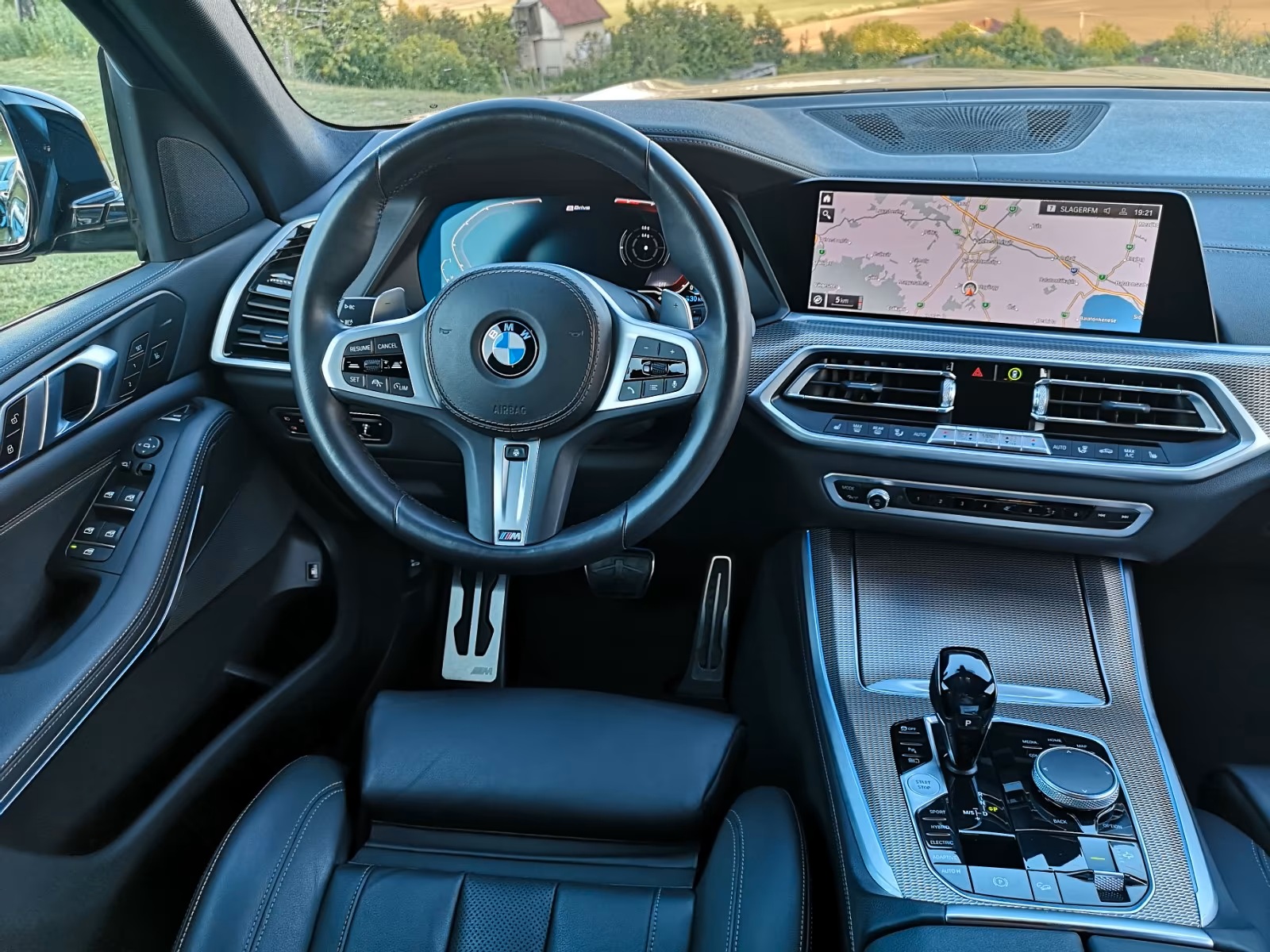 
								BMW X5 xDrive 45 e full									