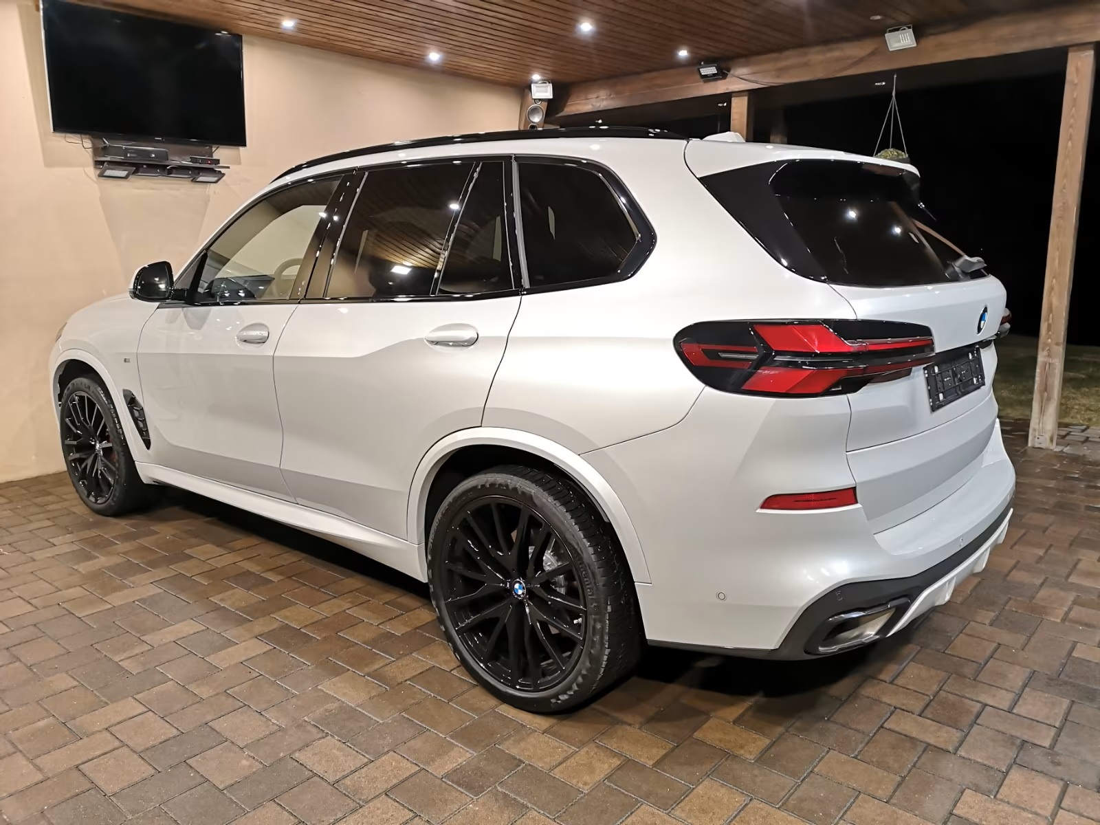 
								BMW X5 xDrive30d full									