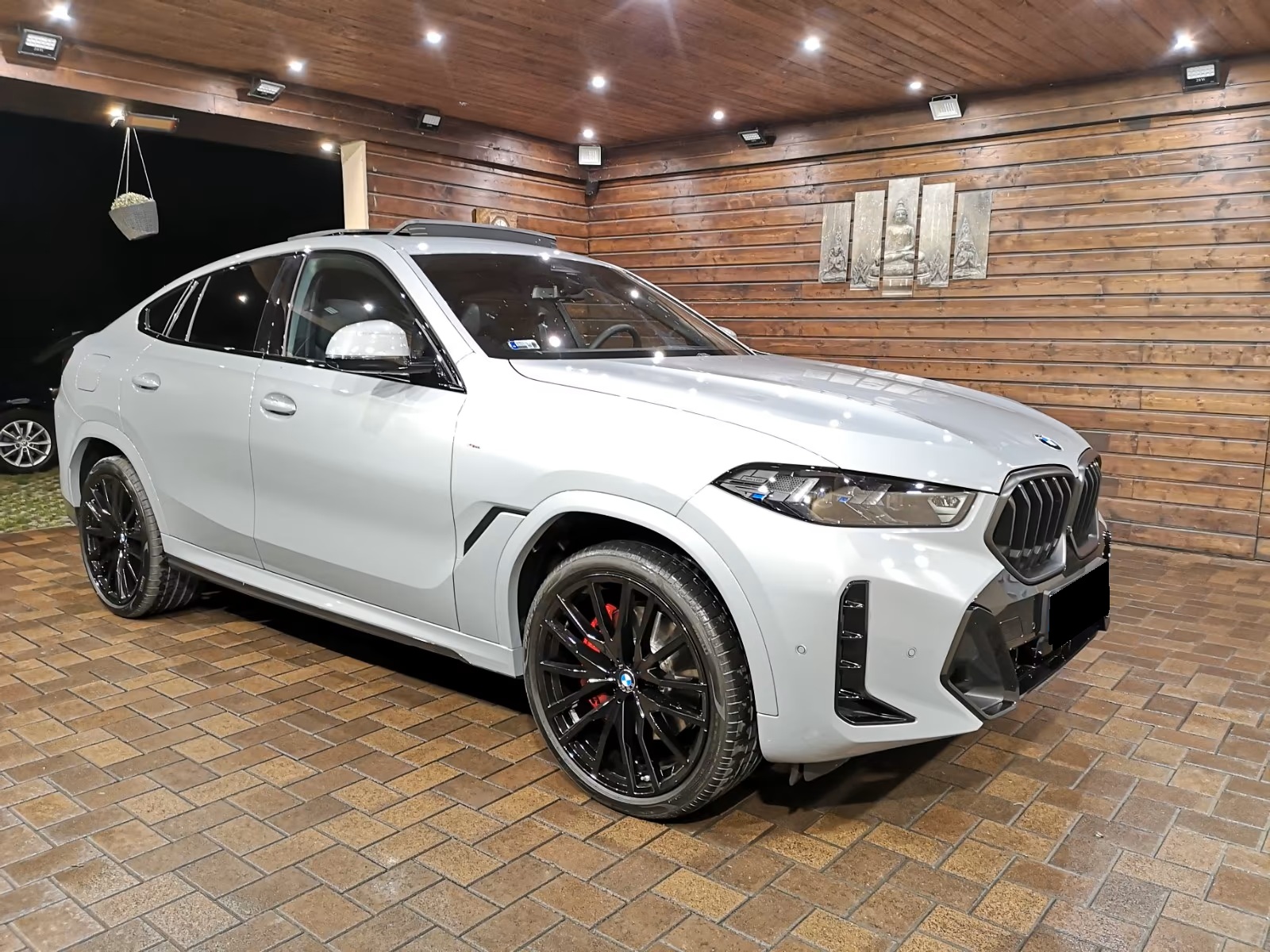 
								BMW X6 30 d xDrive M Sport full									