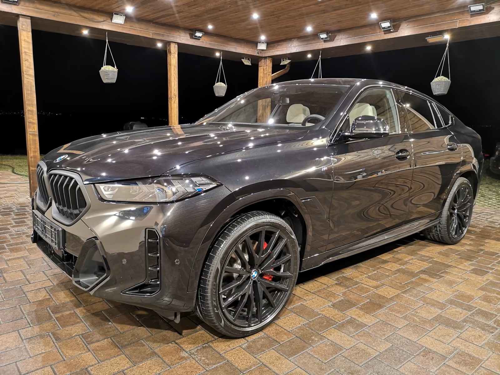 
								BMW X6 30 d xDrive M Sport full									