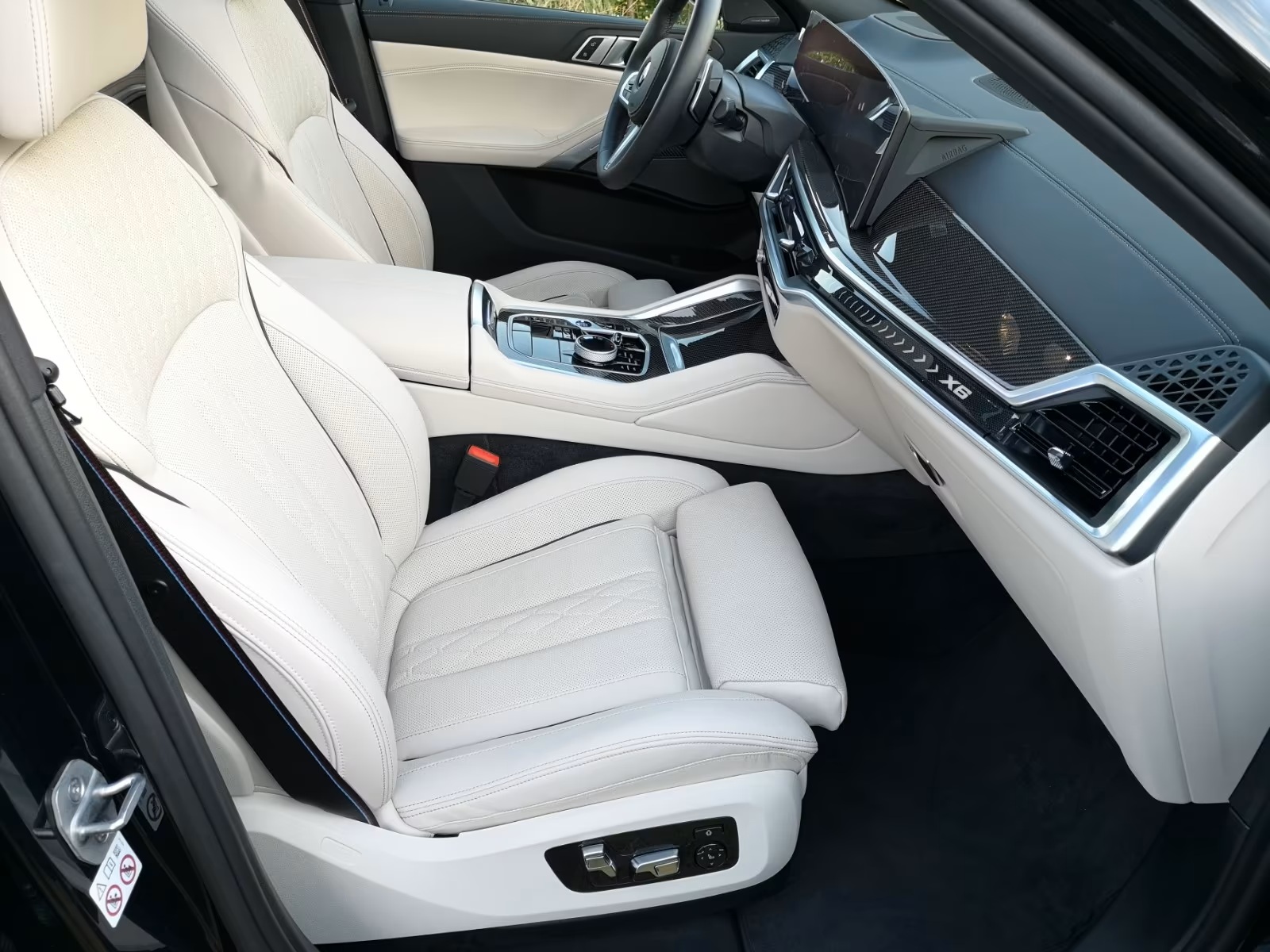 
								BMW X6 30 d xDrive M Sport full									