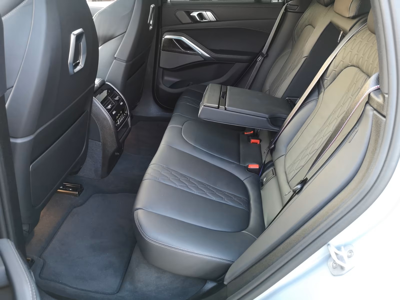 
								BMW X6 30 d xDrive M Sport full									