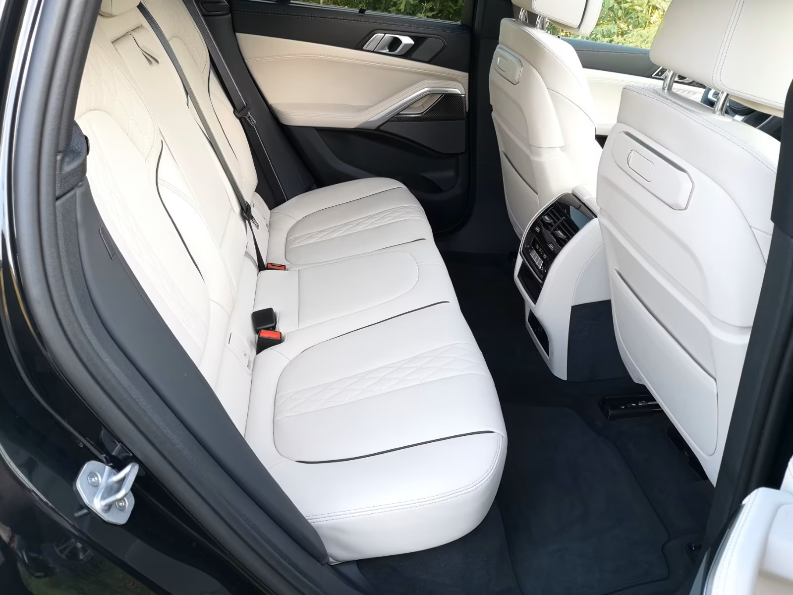 
								BMW X6 30 d xDrive M Sport full									