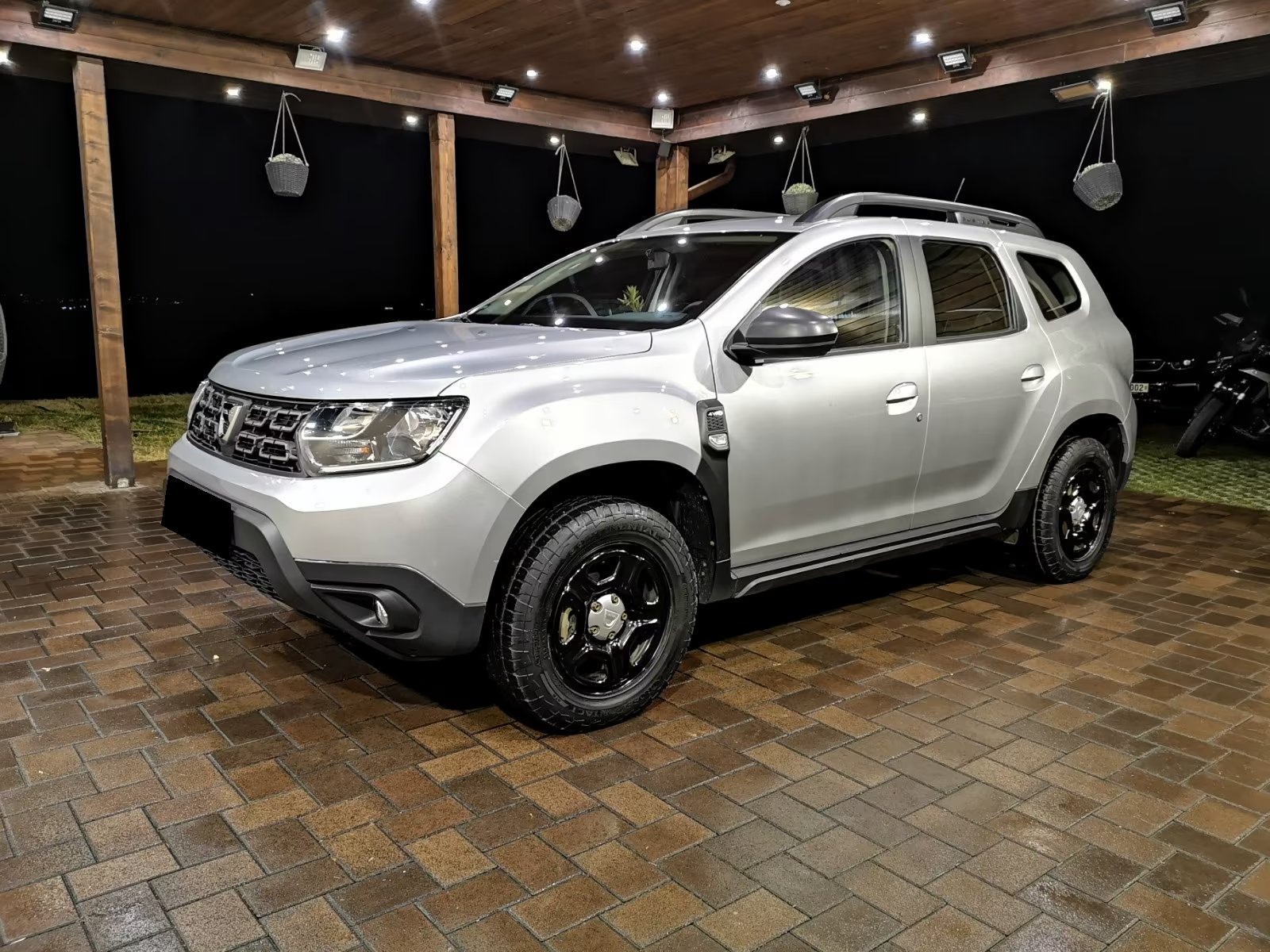 
								Dacia Duster full									